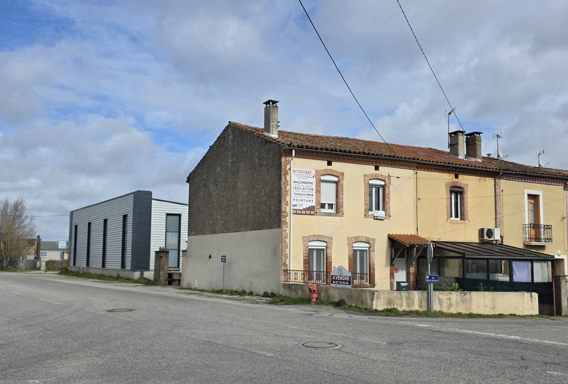 À VENDRE   LOCAL PROFESSIONNEL + ENTREPÔT + EXTENSION POSSIBLE + MAISON T3 LOUÉE