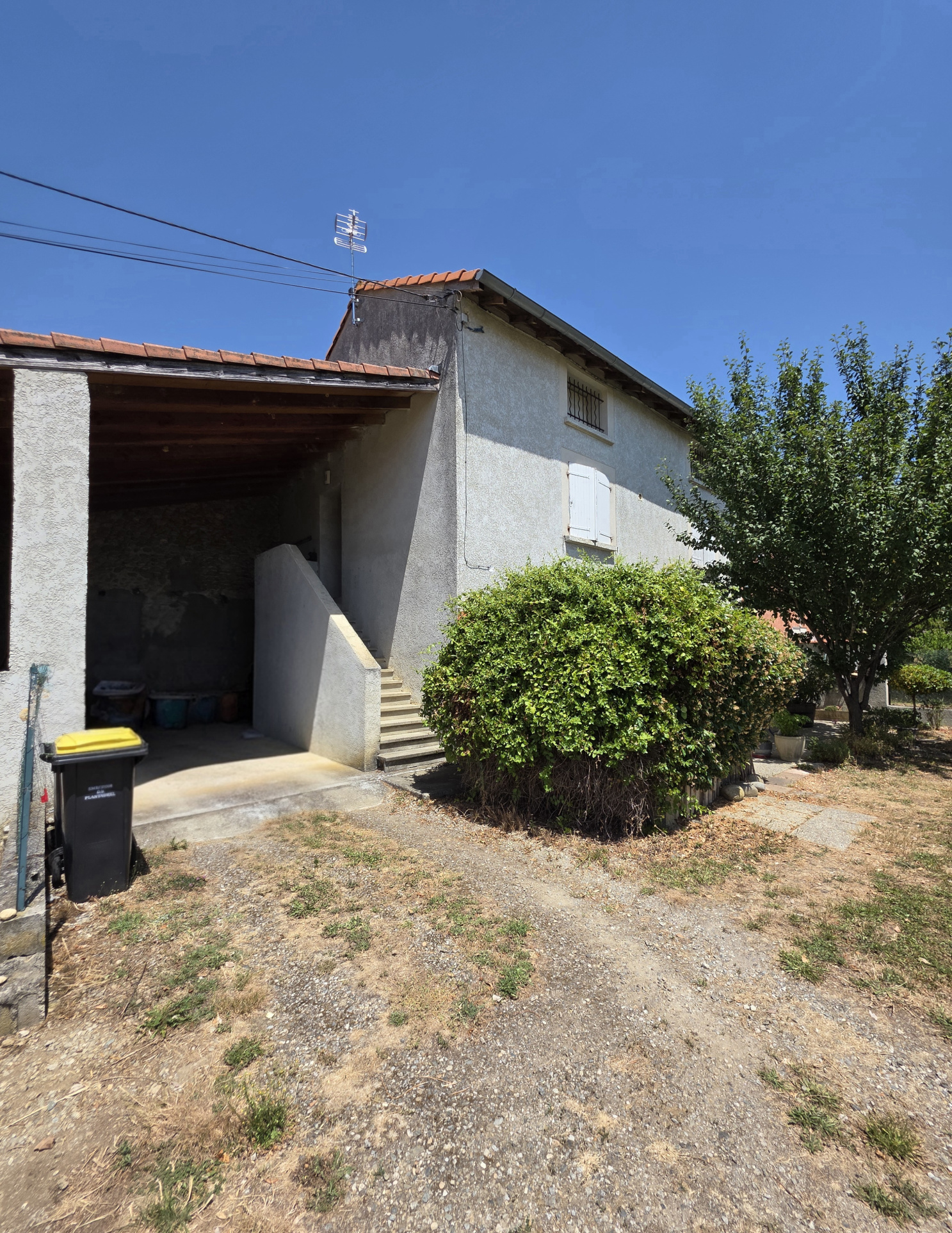 À louer   Appartement duplex T3 au calme, à la campagne   Sortie de Pamiers